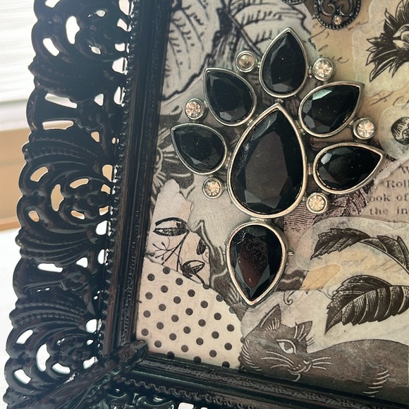 Moody Wall Art Gothic Sad Girl Maximalist Gothic Decor - Picture 6 of 10